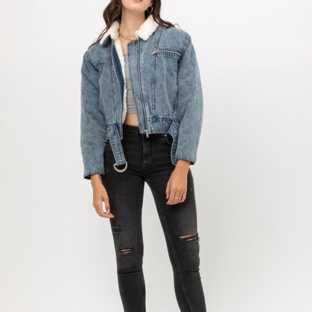 *1 LEFT* - PRICE FIRM - Denim Jacket with Sherling Lining - Picture 3 of 9